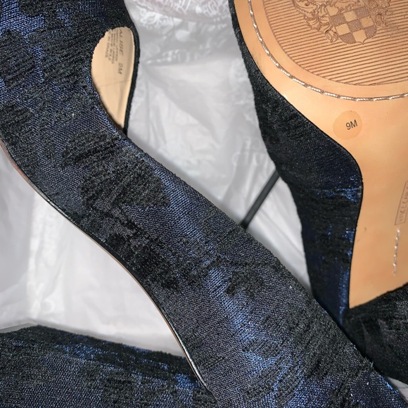 Vince Camuto Heels - Picture 4 of 5